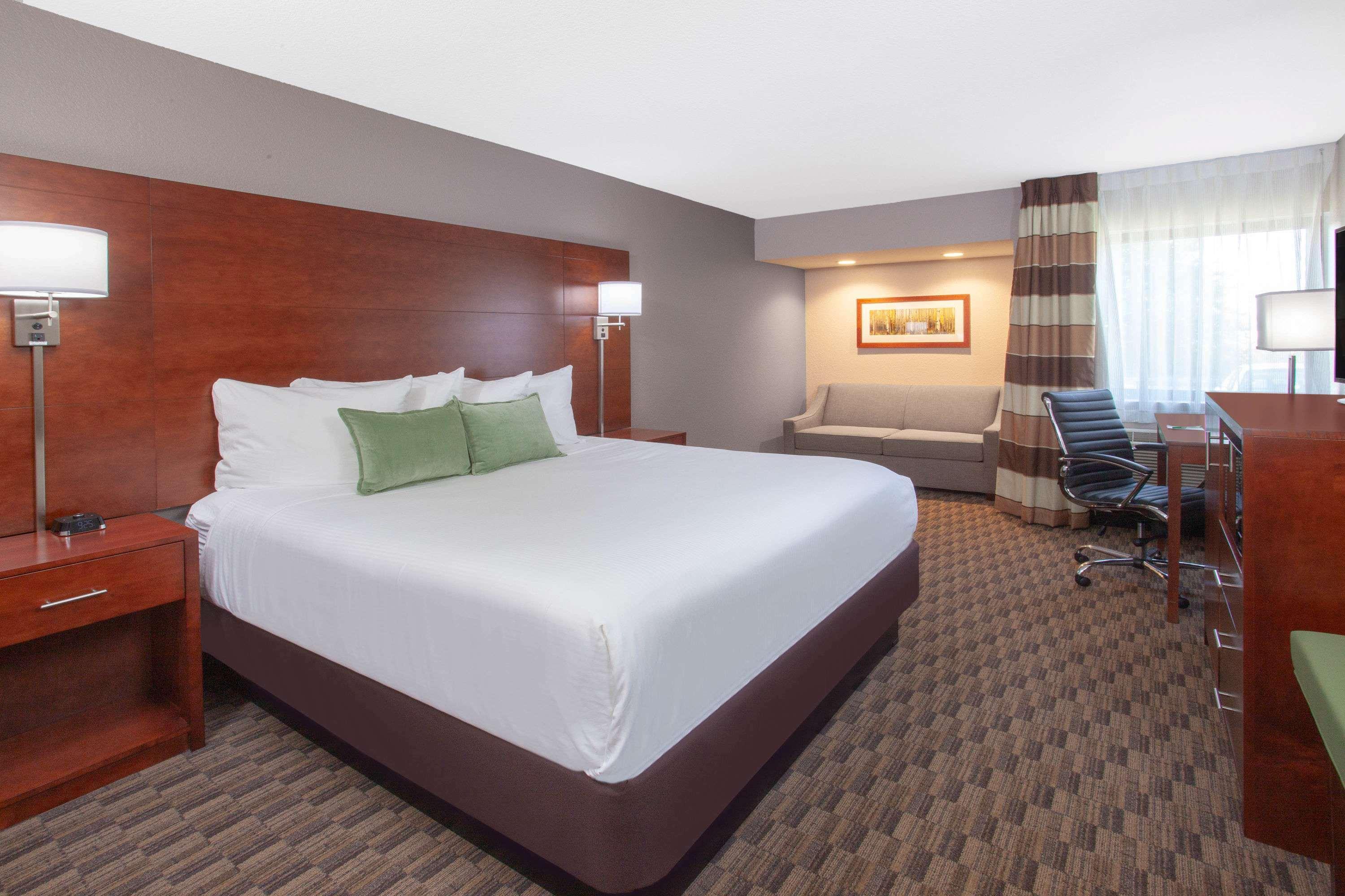 Wyndham Garden Fort Wayne Exteriör bild