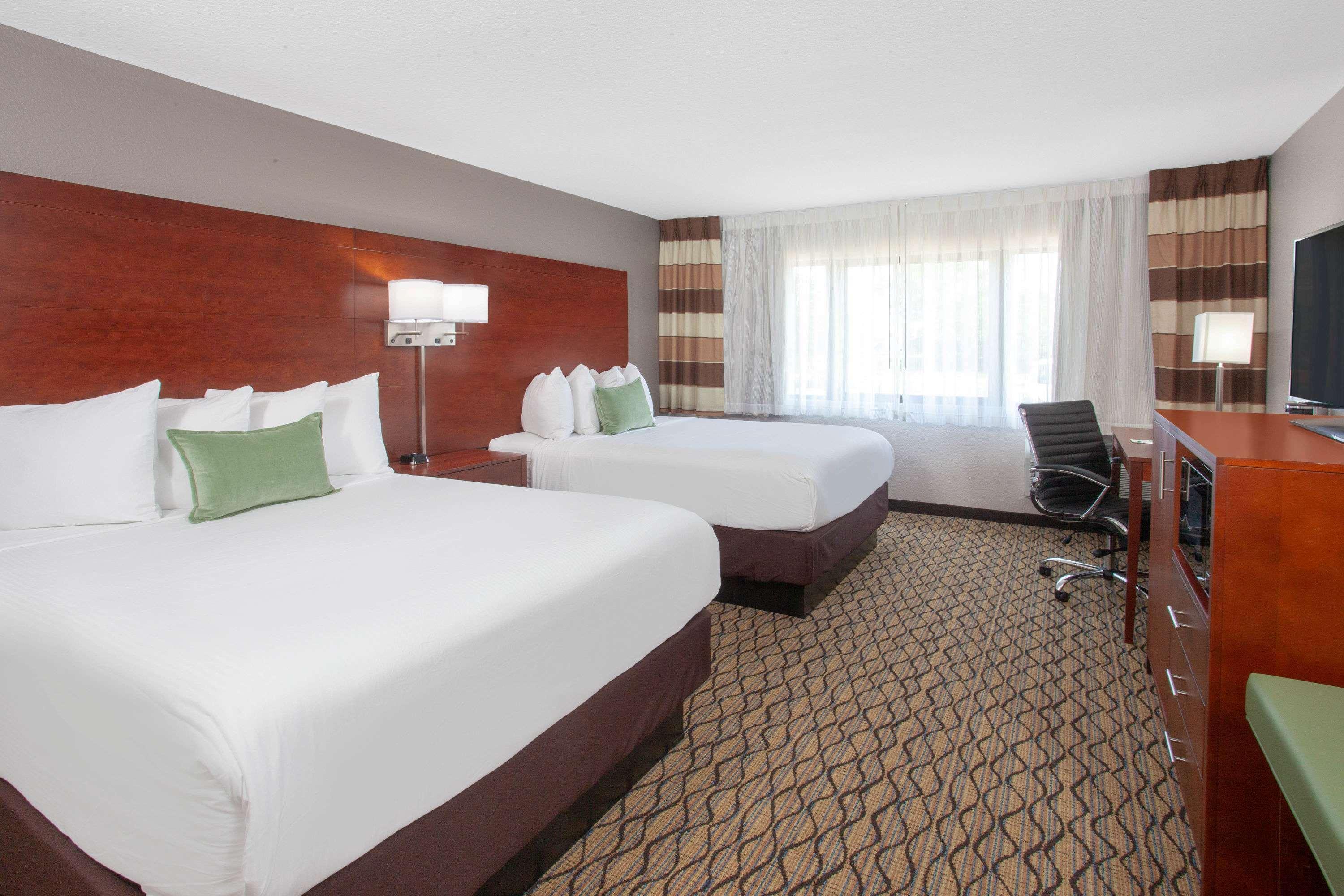 Wyndham Garden Fort Wayne Exteriör bild