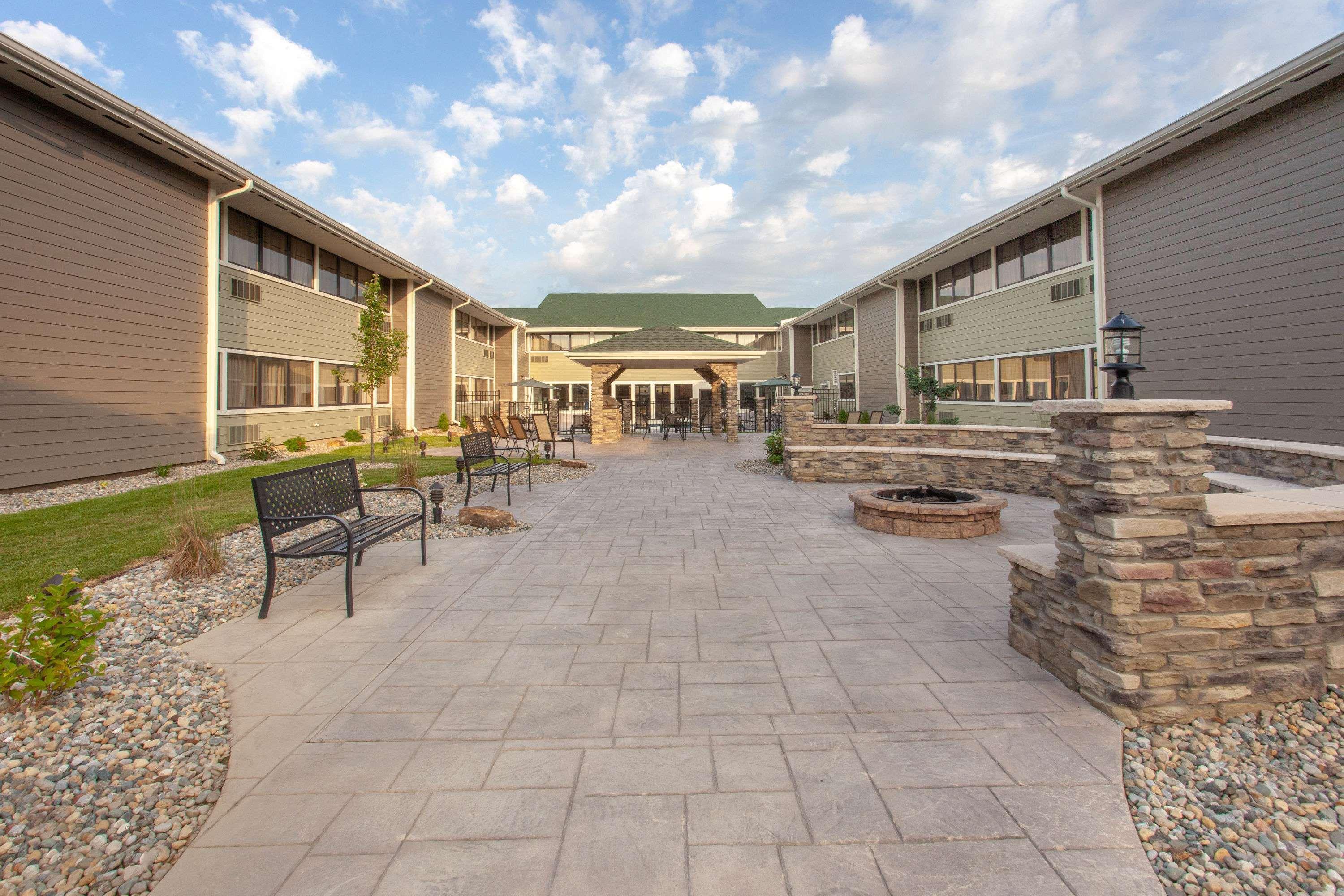 Wyndham Garden Fort Wayne Exteriör bild